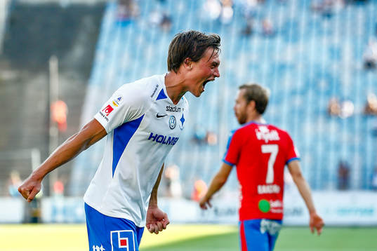 IFK Norrköpings Rasmus Lauritsen jublar och Helsingborgs