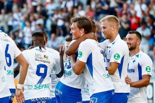 IFK Norrköpings Rasmus Lauritsen jublar