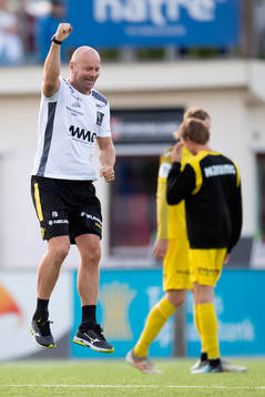 Frode Birkeland, goalkeeper coach of Start, celebrates