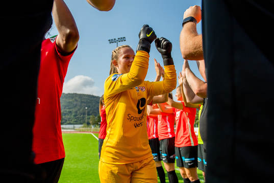 Goalkeeper Oda Marie Hove Bogstad of Arna-Bjørnar
