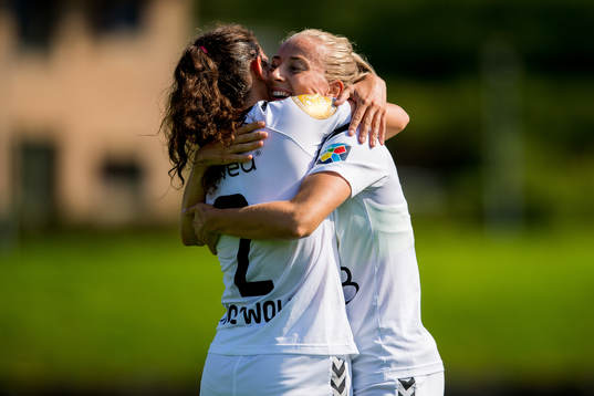 Anja Sønstevold of LSK Kvinner celebrates with teammate