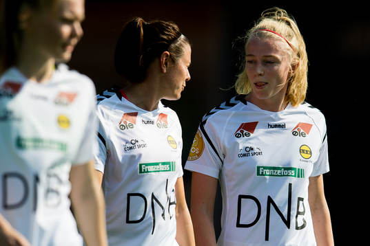 Isabell Bachor and Ina Gausdal of LSK Kvinner