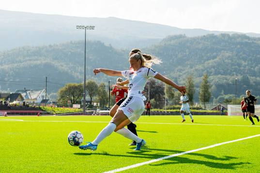 Emilie Nautnes of LSK Kvinner