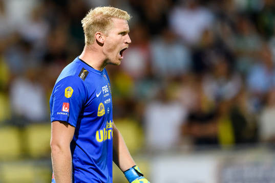 Falkenbergs målvakt Hampus Nilsson deppar