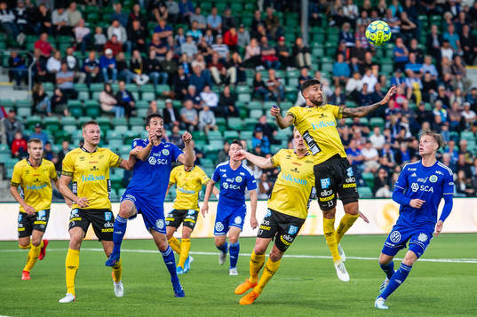Elfsborgs Rami Kaib nickar undan hörna