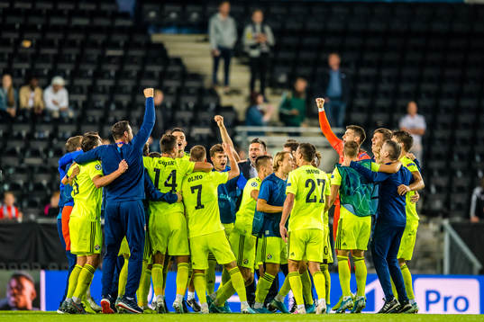 Nenad Bjelica, head coach of Dinamo Zagreb, and the rest of