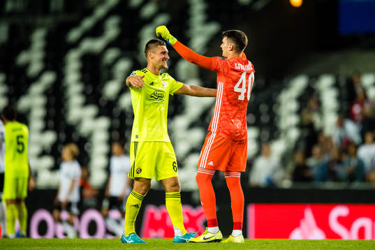 Emir Dilaver and Dominik Livakovic of Dinamo Zagreb