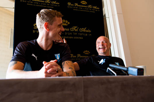 Bläddra bland fler bilder av Football, Europa League, Malmö FF, Practice & press conference