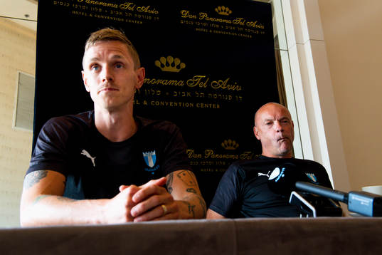 Sören Rieks and Uwe Rösler, head coach of Malmö FF