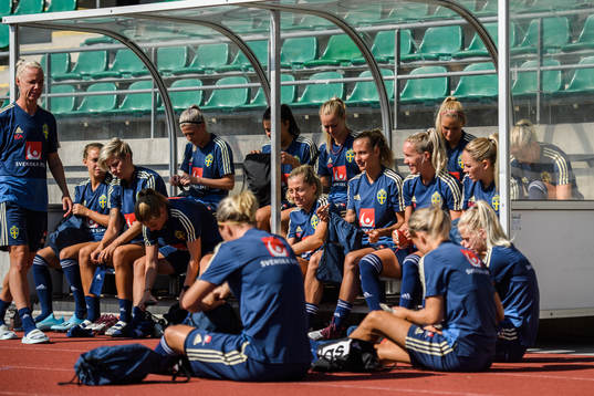 Players of the Swedish national women football team