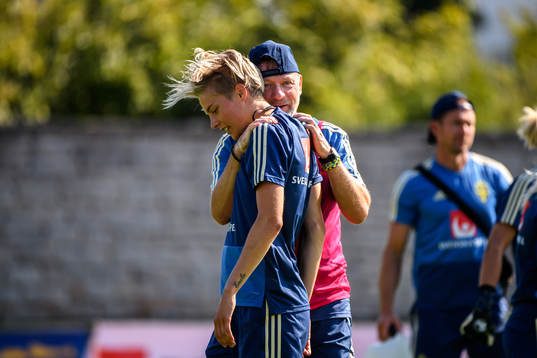 Lina Hurtig and Peter Gerhardsson, head coach of the