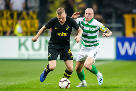 Kolbeinn Sigthorsson of AIK and Scott Brown of Celtic
