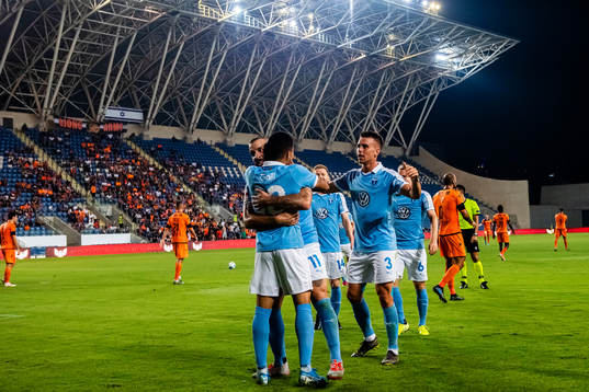 Guillermo Molins of Malmö FF celebrates