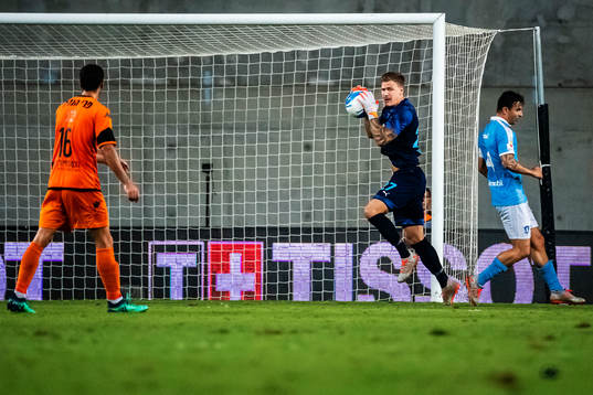 Goalkeeper Johan Dahlin of Malmö FF