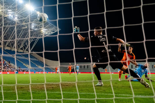 Guillermo Molins of Malmö FF scores 0-1 goalkeeper