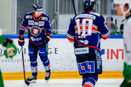 Växjös Emil Pettersson jublar