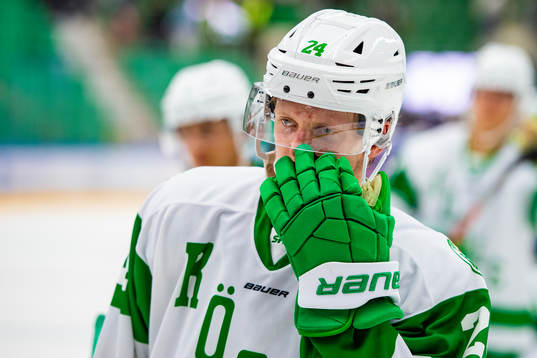 Rögles  Kevin Wennström deppar