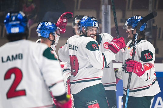 Jaroslav Hafenrichter and Drew LeBlanc of Augsburger