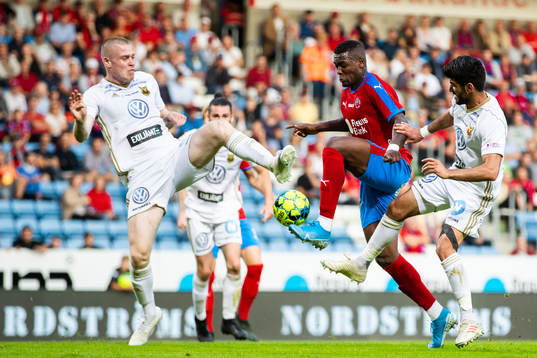 Östersunds Thomas Isherwood och Rewan Amin mot