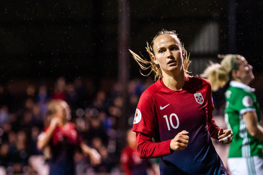 Caroline Graham Hansen of Norway celebrates