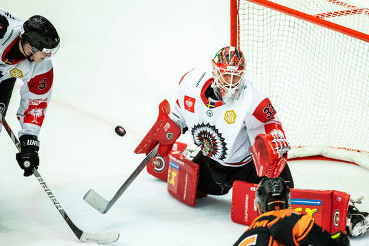 Goalkeeper Johan Mattsson of Frölunda