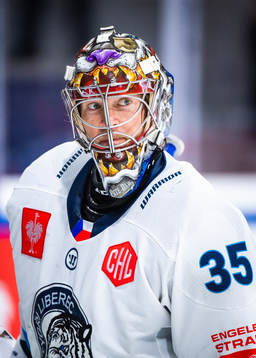Goalkeeper Justin Peters of Liberec