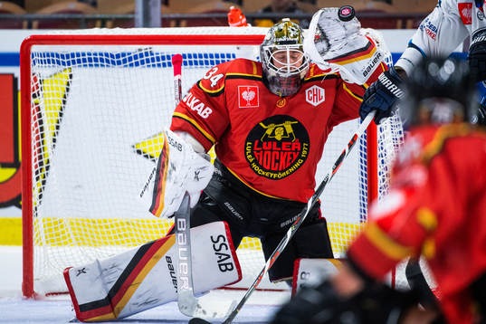 Goalkeeper Joel Lassinantti of Luleå