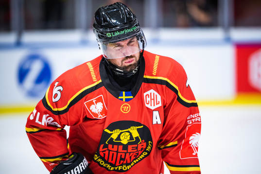Niklas Olausson of Luleå reacts