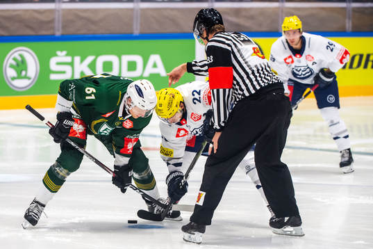 Johan Ryno of Färjestad and Diego Kostner of Ambri-Piotta