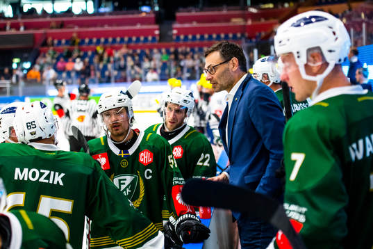 Peter Popovic  assistant coach of Färjestad