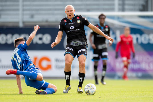 Alberto Ortiz "Tito" Moreno of Sandefjord and  Johannes