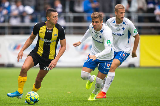 Hammarbys Nikola Djurdjic mot IFK Norrköpings Christoffer