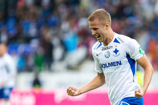 IFK Norrköpings Filip Dagerstål jublar