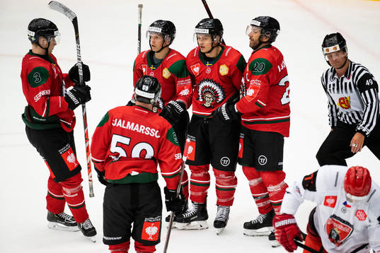 Rhett Rakshani of Frölunda celebrates scoring 2-3 with