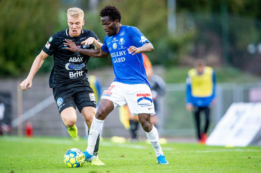 Västerås Simon Johansson mot Trelleborgs Abdul Fatawu