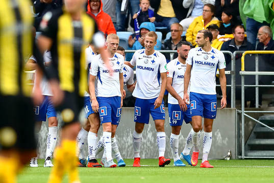 IFK Norrköpings spelare jublar