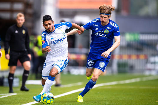 IFK Göteborgs Hosam Aiesh och Sundsvalls Oliver Berg