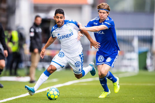 IFK Göteborgs Hosam Aiesh och Sundsvalls Oliver Berg