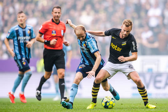 s Sebastian Larsson