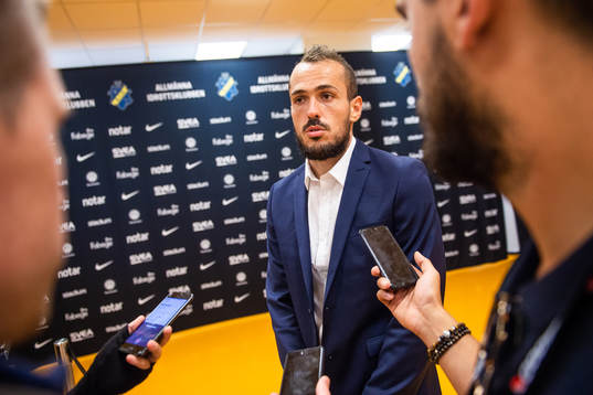 Djurgårdens Emir Kujovic i mixade zonen