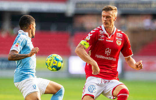 Kalmars Viktor Elm och Malmö FFs Romain Gall