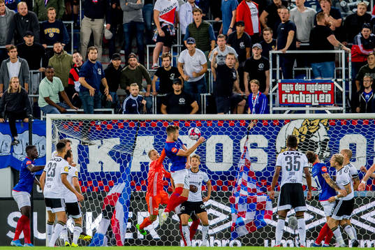 Goalkeeper André Hansen of Rosenborg and Matthías