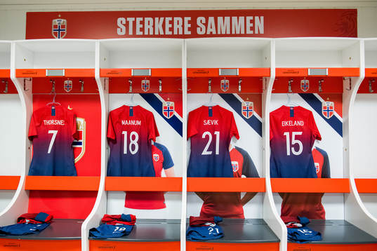 The shirts of Elise Thorsnes, Frida Maanum, Karina Sævik