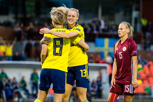 Bläddra bland fler bilder av Football, UEFA Women's Euro Qualifier, Latvia - Sweden