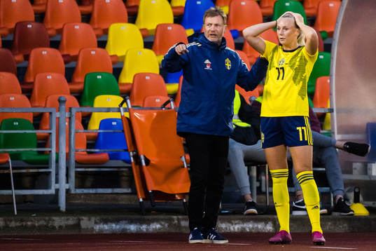 Peter Gerhardsson, Head coach and Stina Blackstenius of