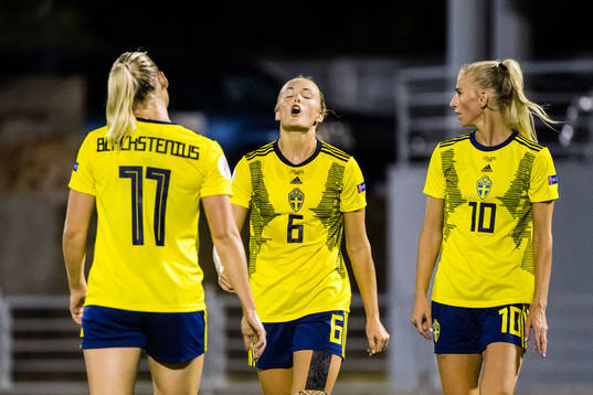 Stina Blackstenius, Magdalena Eriksson and Sofia Jakobsson