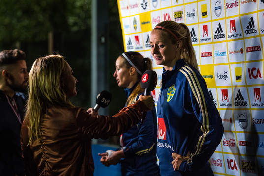 Kosovare Asllani and Amanda Ilestedt of Sweden