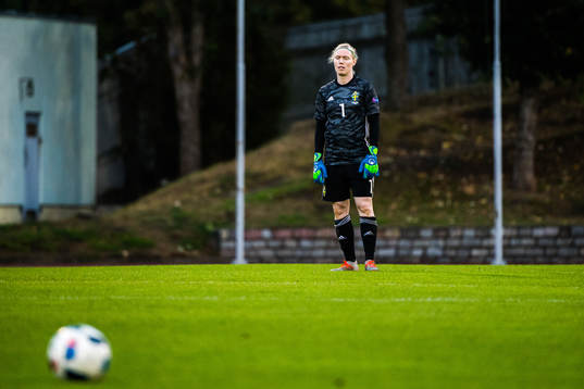 Goalkeeper Hedvig Lindahl of Sweden looks dejected