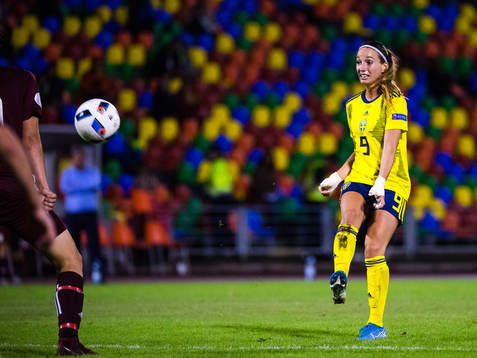 Kosovare Asllani of Sweden