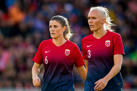 Maren Mjelde and Maria Thorisdottir of Norway